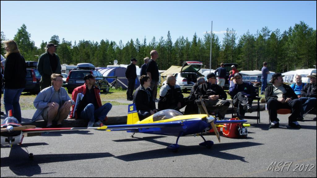Klicka på bilden för större version

Namn: MSFI 2012 05.jpg
Visningar: 1
Storlek: 97,4 KB
ID: 520281