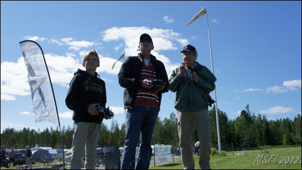Klicka på bilden för större version

Namn: MSFI 2012 15.jpg
Visningar: 1
Storlek: 71,7 KB
ID: 520286