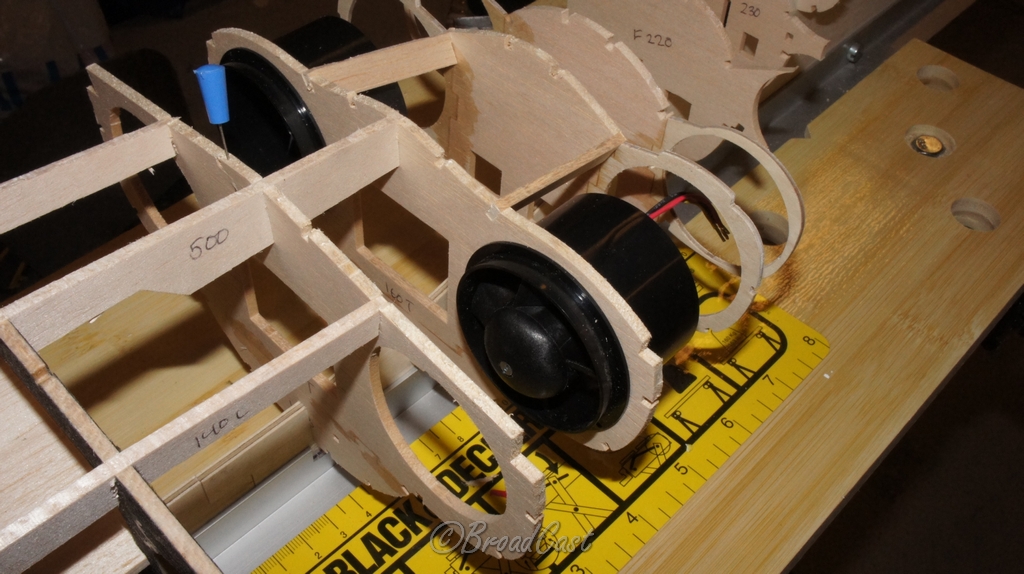 Klicka på bilden för större version

Namn: SK 60 Byggandet 012 _ small.jpg
Visningar: 2
Storlek: 478,1 KB
ID: 519921