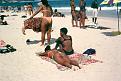 Klicka på bilden för större version

Namn: h930212rio_copacabana.jpg
Visningar: 173
Storlek: 41,0 KB
ID: 469404